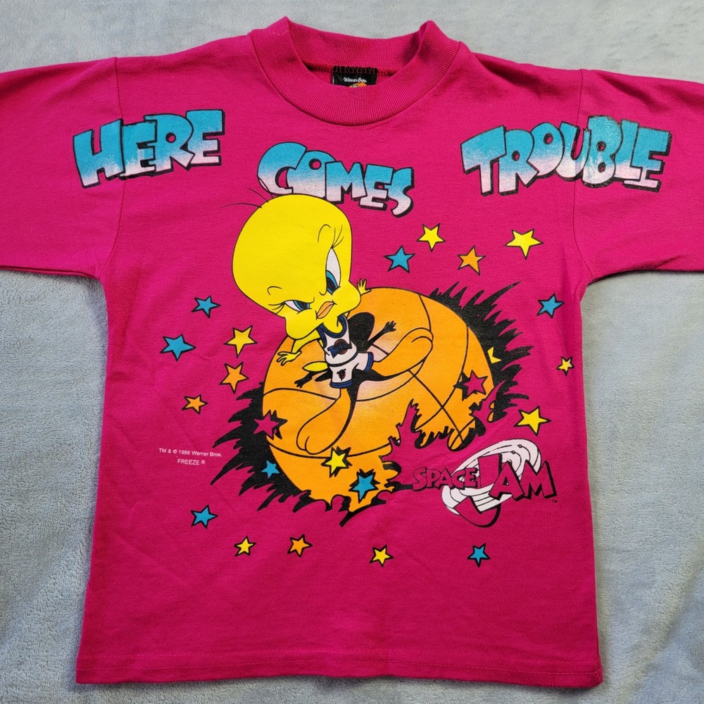 Vintage 1996 Space Jam Tweety Bird Pink Graphic T-Shirt Kids Medium Made in USA - Picture 2 of 6